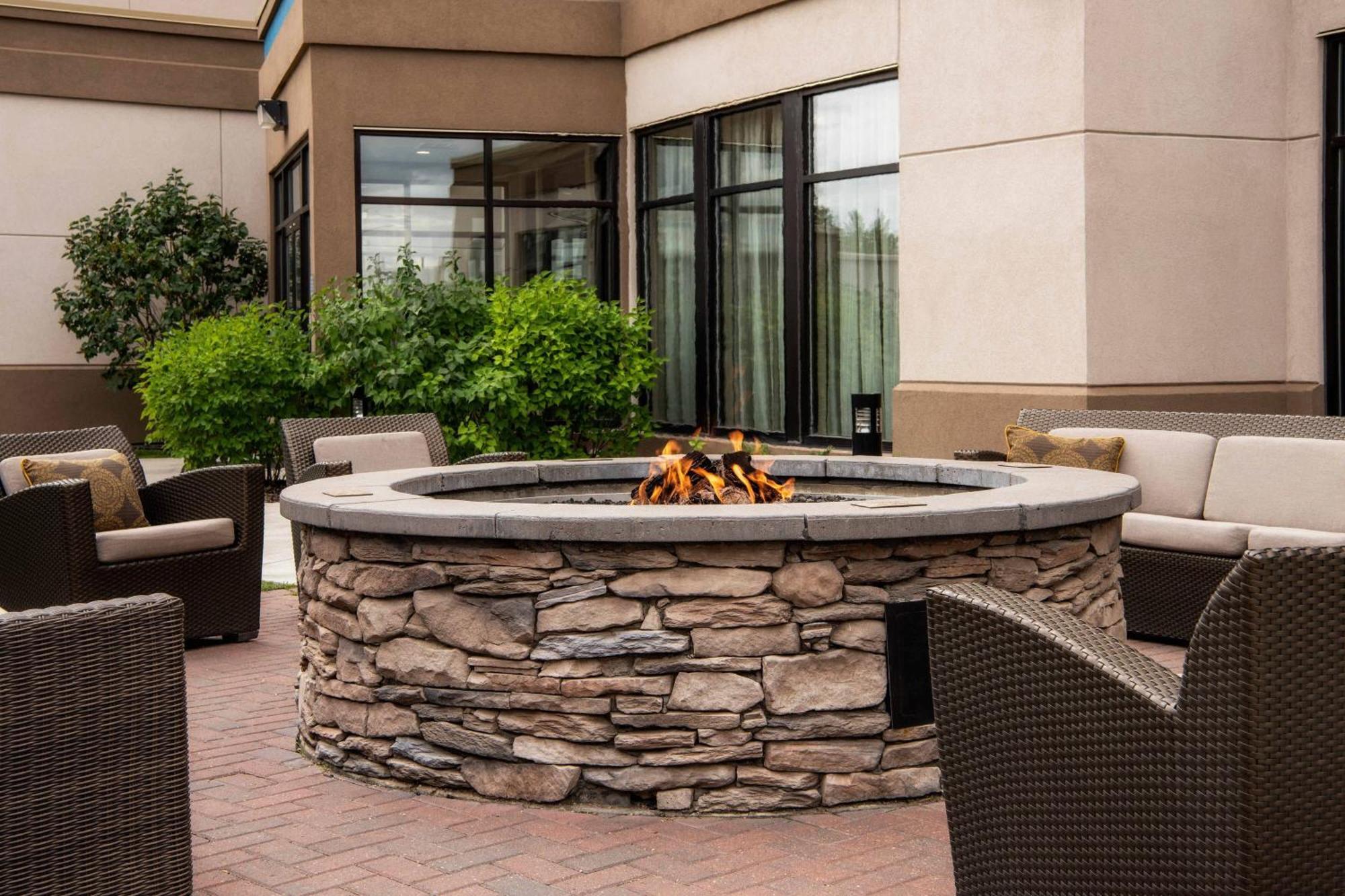 Hotel Courtyard By Marriott Edmonton West Exterior foto